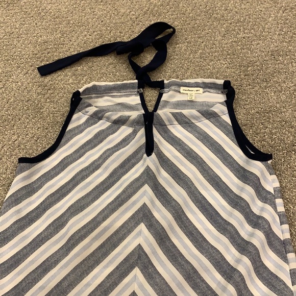 Girls nice dress top with tie bow in back - Picture 7 of 7